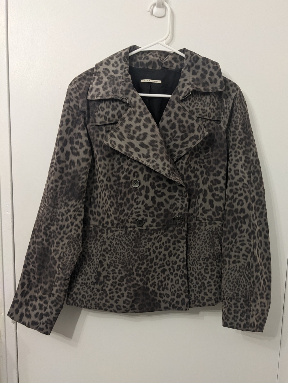 Gray Leopard Print Double-Breasted Cropped Trench Coat / Rain Coat by T Tahari